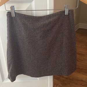 Aritzia wilfred mini skirt size 4